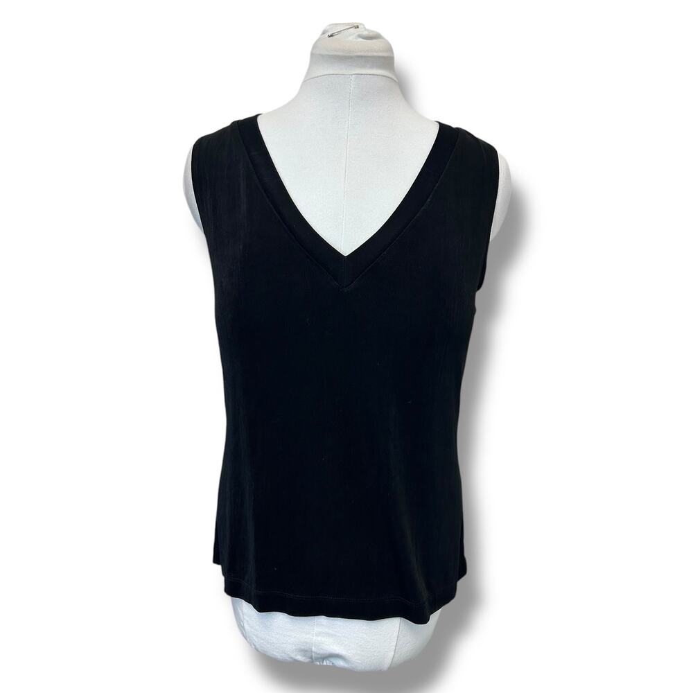Chico's Travelers Blouse Size 2 Black V-Neck Acetate Stretch Sleeveless USA
